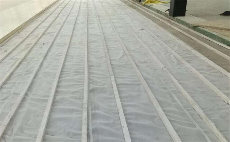 松木籃球場地木地板板式龍骨結構